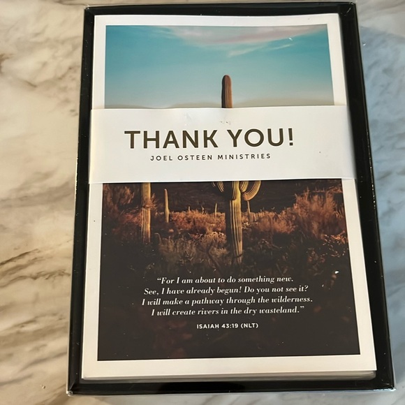 12 Thank You Cards & Envelopes - Picture 1 of 4
